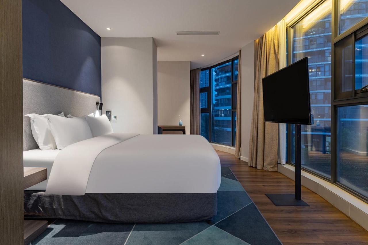 Holiday Inn Express Yichang Riverside By Ihg Экстерьер фото