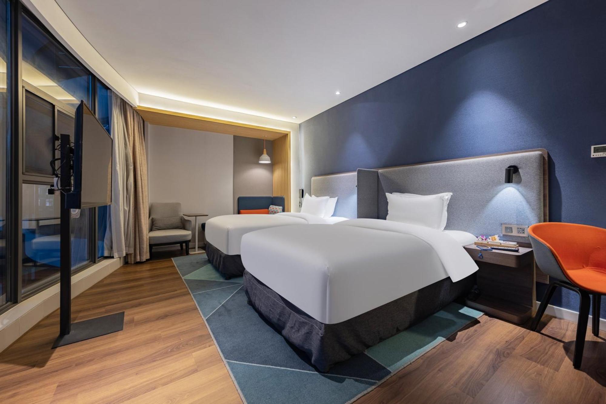 Holiday Inn Express Yichang Riverside By Ihg Экстерьер фото
